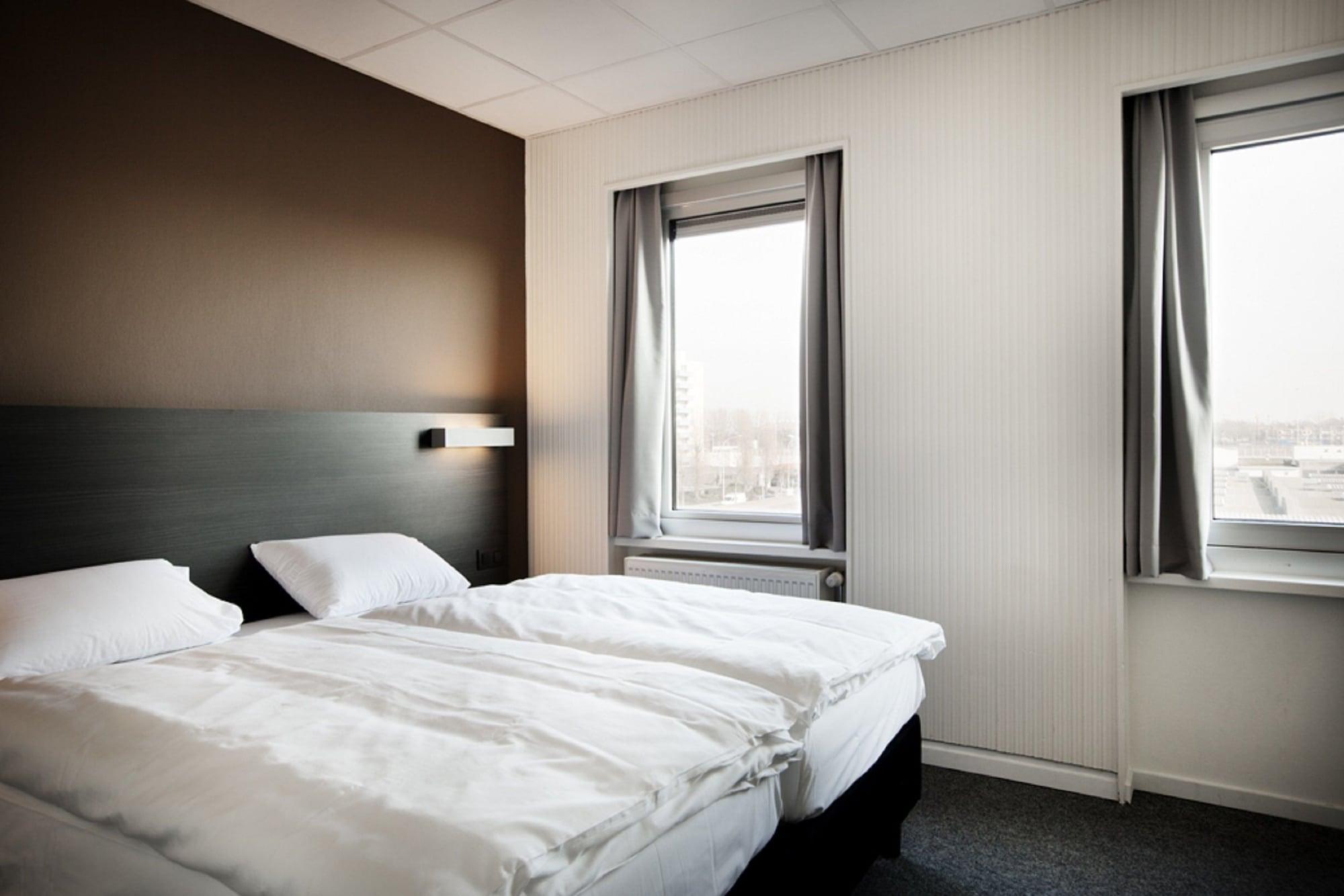 Antwerp Harbour Hotel Bagian luar foto