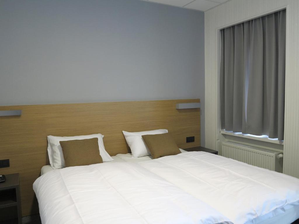 Antwerp Harbour Hotel Ruang foto