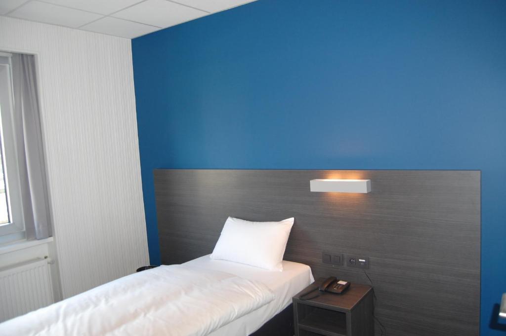 Antwerp Harbour Hotel Bagian luar foto