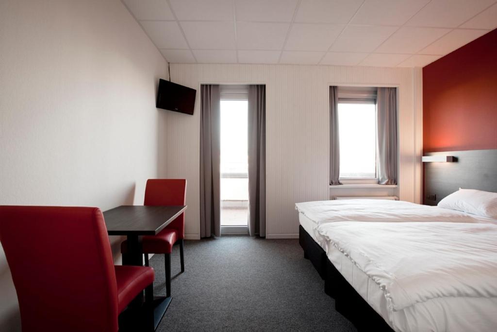 Antwerp Harbour Hotel Bagian luar foto