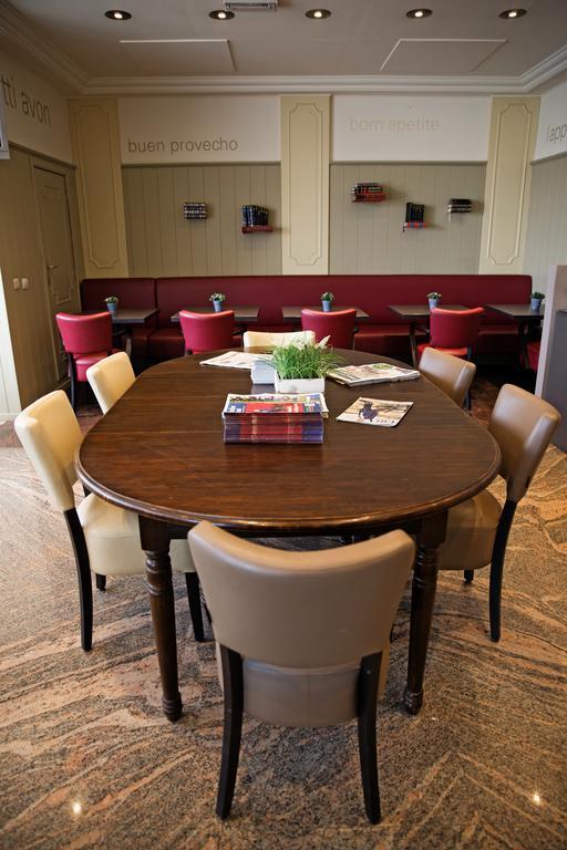 Antwerp Harbour Hotel Bagian luar foto