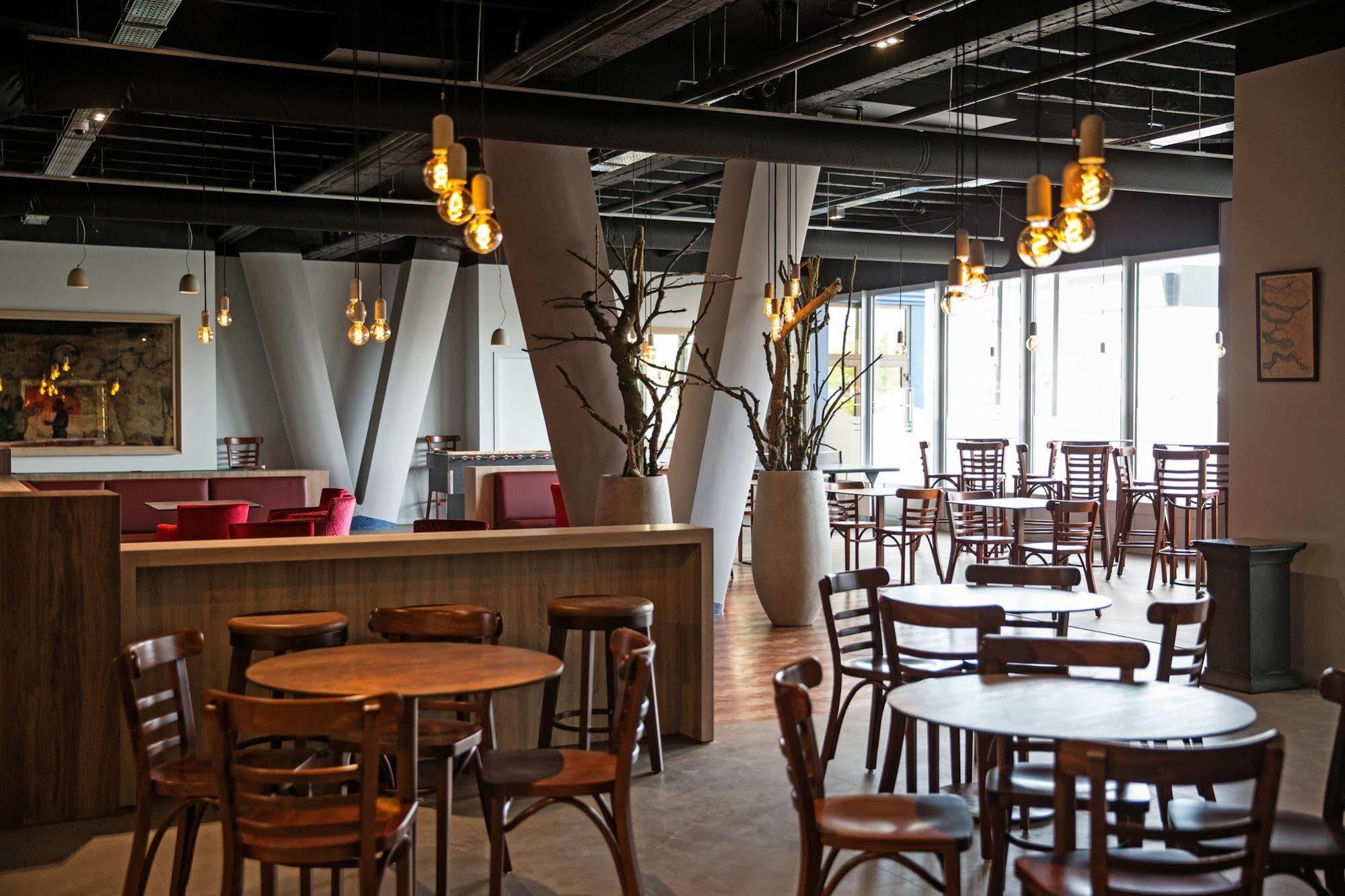 Antwerp Harbour Hotel Bagian luar foto
