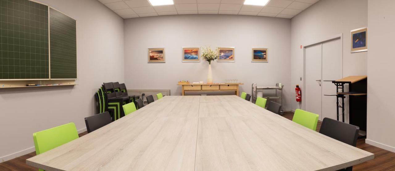 Antwerp Harbour Hotel Bagian luar foto